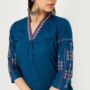 Ladies Traditional Straight Kurta with Embroidered Detailing