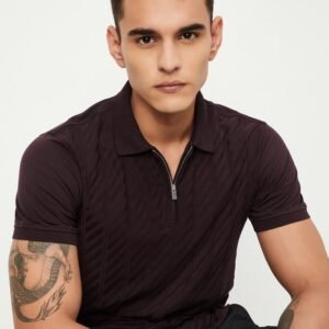Men Slim Fit Textured Zipper Polo T-shirt