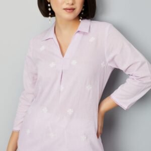 Ladies Floral Design Embroidered Kurta in a Straight Silhouette