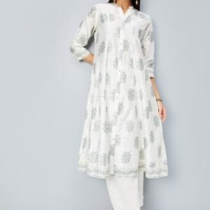 Women’s Flowy A-line Kurta with All-Over Floral Print